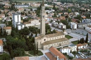 Immobile di 370 m² a Fossalta di Piave