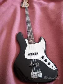 Basso Elettrico Squier Fender