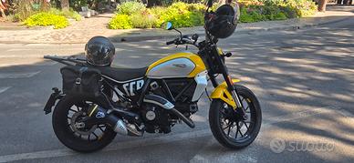 Ducati Scambler Icon 800 gialla  +  accessori