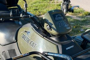 Quad Artic Cat 700