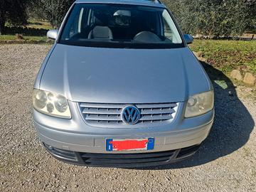 Volksvagen Touran 