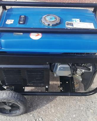 Gruppo elettrogeno Hyundai 220v