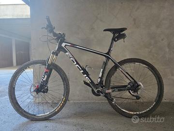 Mountain bike Focus Raven 10 full carbon