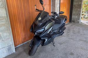qj fort 350 scooter 1100 km nuovo