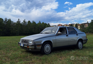 Alfa Romeo 75 Milano 2.5 V6