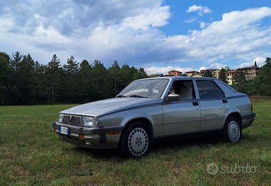 Alfa Romeo 75 Milano 2.5 V6