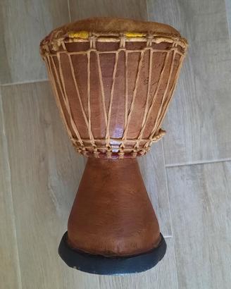 Djembe africano professionale intagliato a mano