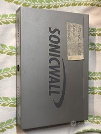 sonicwall nsa220 completo di alimentatore,