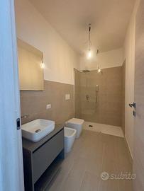 Bivano ristrutturato e arredato