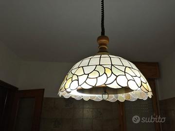 lampadario saliscendi in madreperla