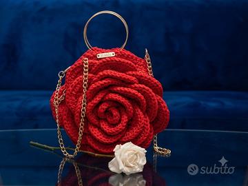 Borsa fatta a mano a forma di rosa rossa