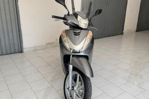 Honda sh 300 assicurato