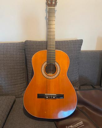 Chitarra Acustica