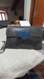 Grande pochette blu scuro