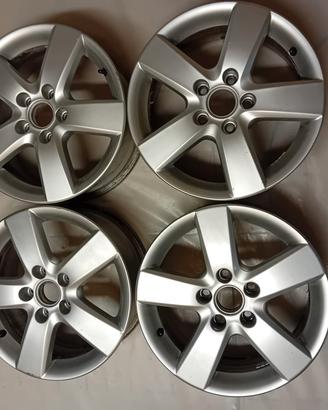 Cerchi in lega 16" Volkswagen 