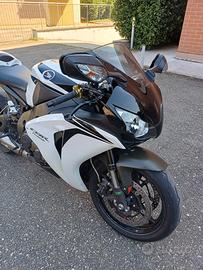 honda cbr 1000rr