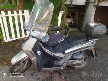 Kymco People 200 S