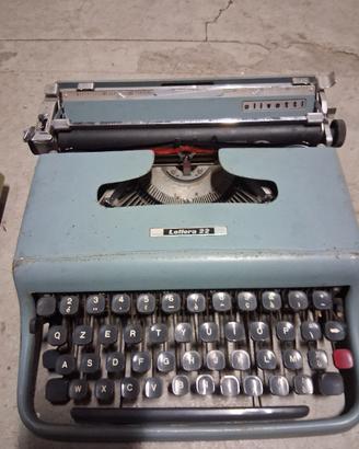 Olivetti lettera 22 macchina da scrivere