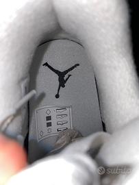 jordan 4 frozen moments