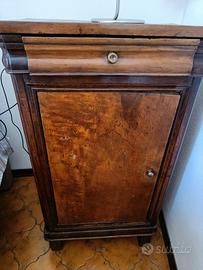 coppia di comodini fine 800