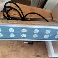 Plafone faretti led orientabile