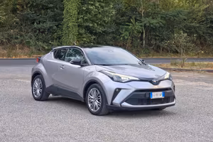 Toyota C-HR 2.0 Hybrid E-CVT Lounge CV-152 E6 Auto