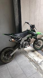 Pit bike