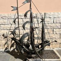 Nave in ferro battuto