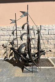 Nave in ferro battuto