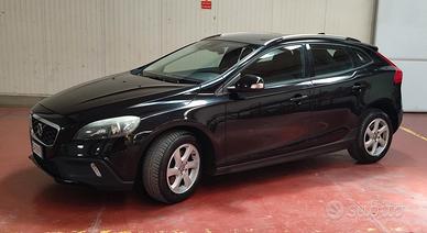 volvo V40 Cross Country km 58.000 € 10.000