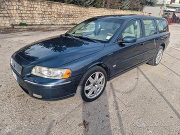 volvo v70 d5 2004 163cv
