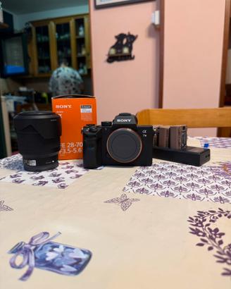 Sony Alpha 7 III + 28/70mm +Extra