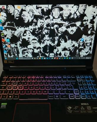 Computer portatile gaming + accessori 