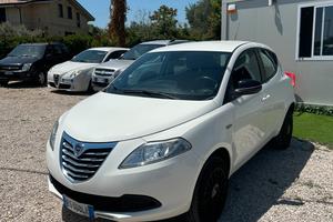 Lancia Ypsilon 0.9 TwinAir 85 CV 5 porte Metano Ec