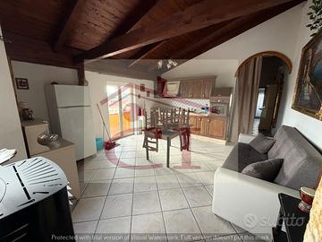 Trilocale arredato in condominio cod. 008(4)