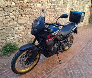 Honda Transalp 750 