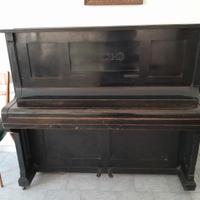 Pianoforte verticale antico