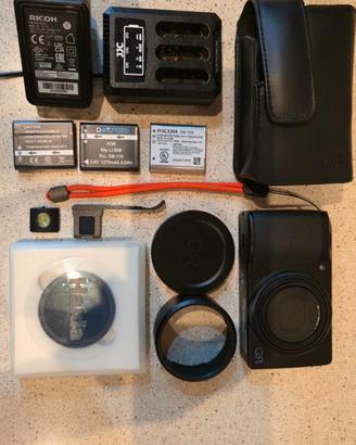 RICOH GRIII X HDF 2024