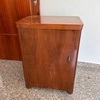 Macchina da cucire Singer con mobile