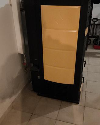 stufa a pellet idro 34 kw