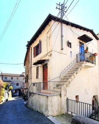 2 LOCALI A PALIANO