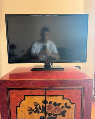 Tv LG 28 pollici