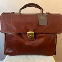 Cartella marrone The Bridge originale