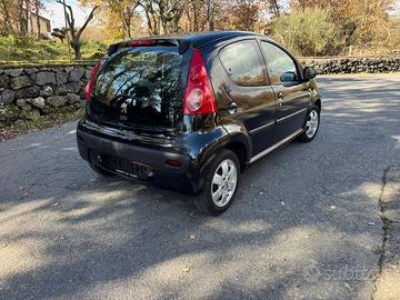 PEUGEOT 107 - 5 PORTE BENZINA