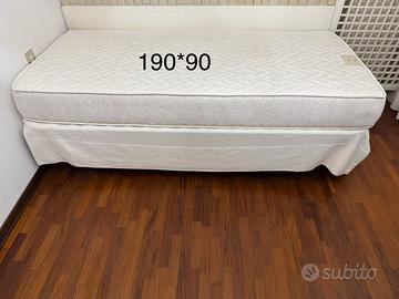 Letto singolo con rete e materasso