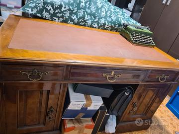 Scrivania legno vintage