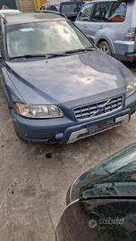 Volvo XC70 D5 AWD cross country per ricambi anno 2