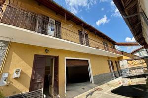 Villetta a schiera di 300 m² con più di 5 locali e