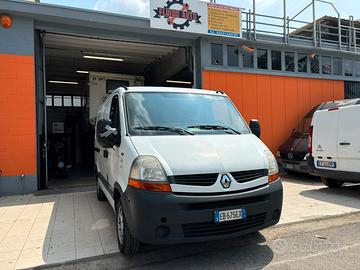 Renault master