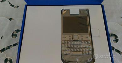 NOKIA E 6-00 : NUOVO DI ZECCA